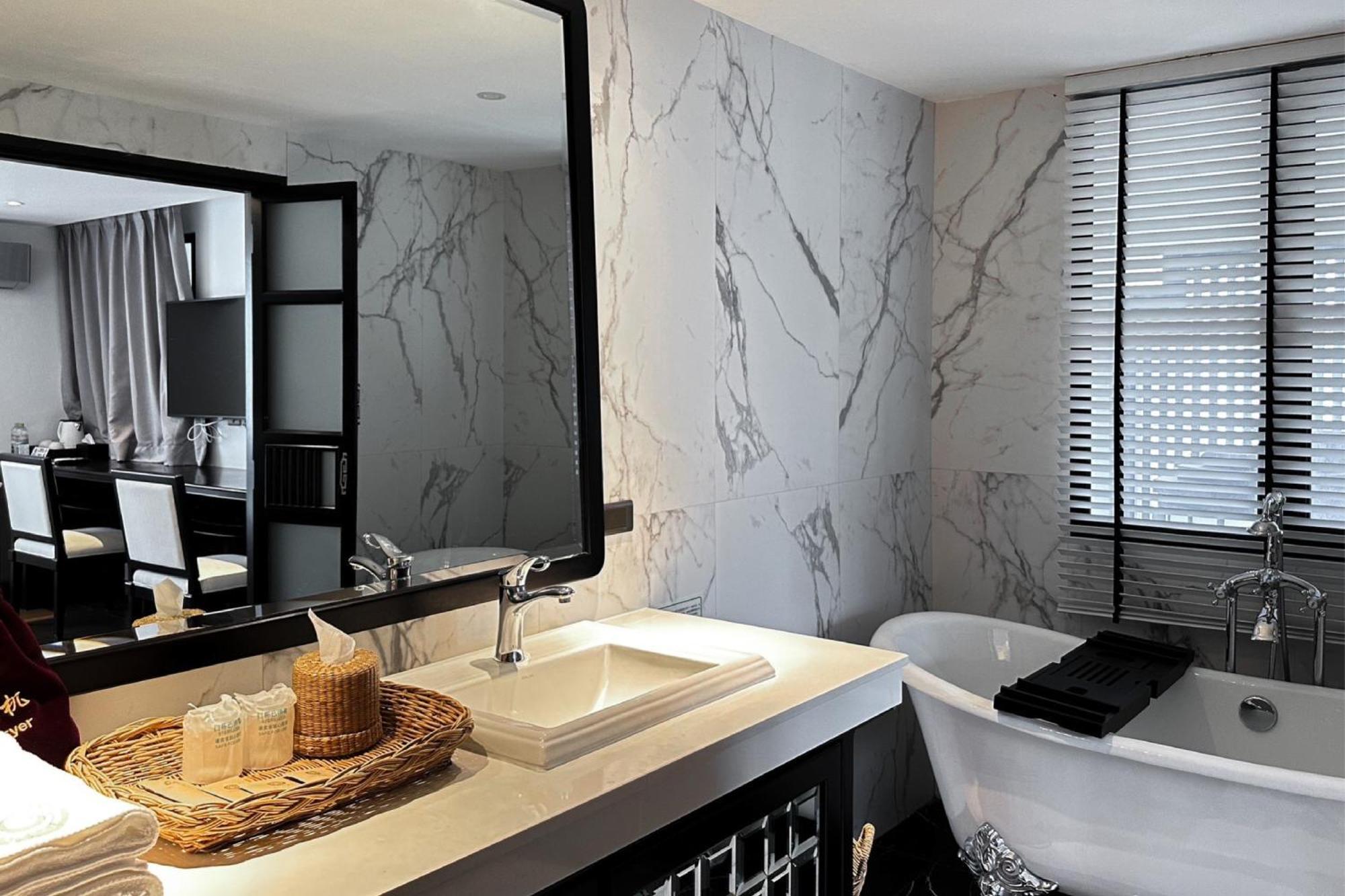 Glory Boutique Suites 清迈古城荣耀精品酒店 Чіангмай Екстер'єр фото