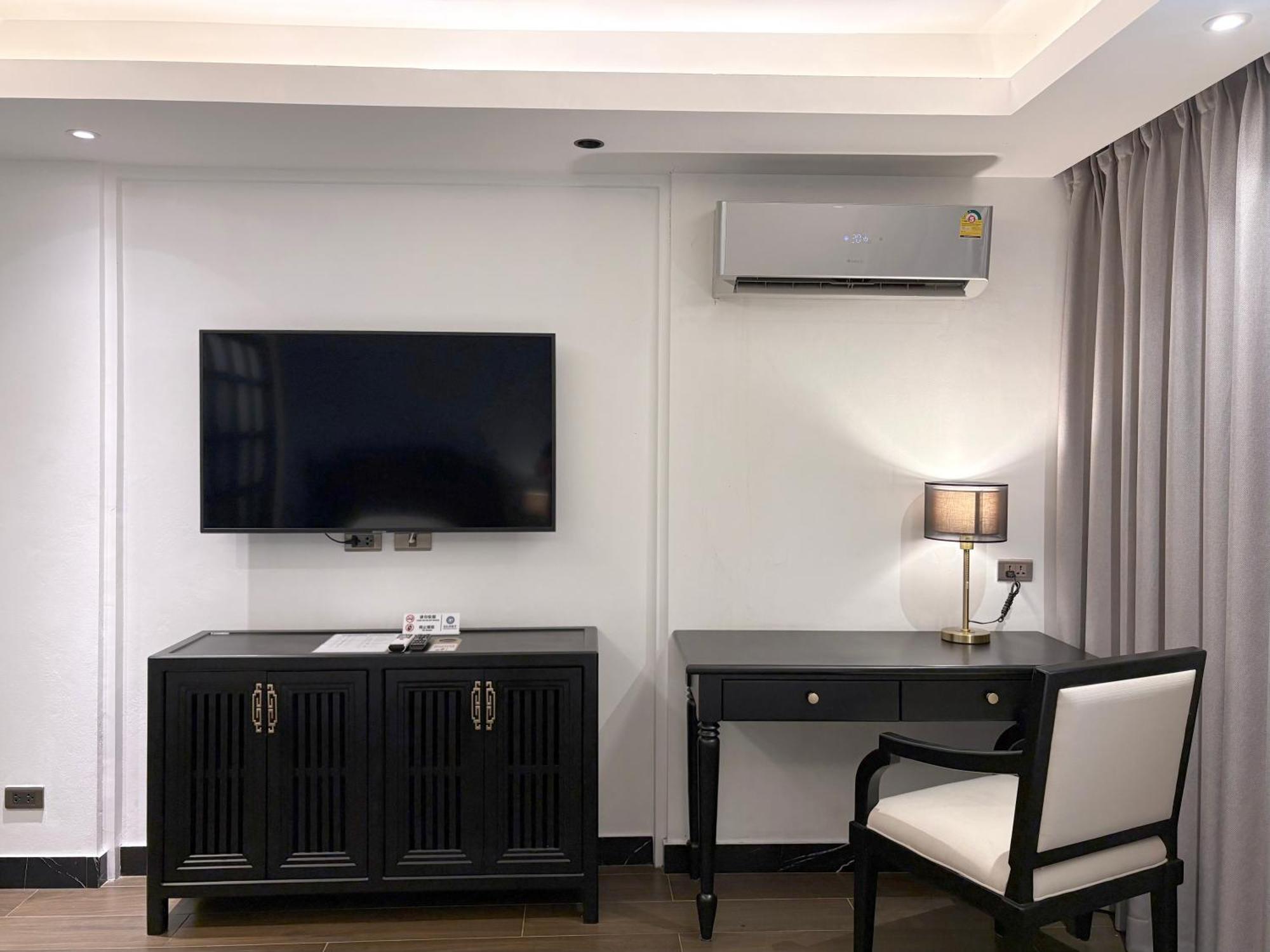Glory Boutique Suites 清迈古城荣耀精品酒店 Чіангмай Екстер'єр фото